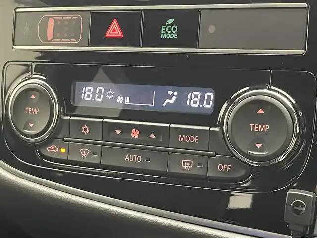 三菱 アウトランダー ＰＨＥＶ Sエディション 愛知県 2019(平31)年 5.9万km アメジストブラック/レッドM 純正ナビ　フルセグＴＶ　Ｂｌｕｅｔｏｏｔｈ　サンルーフ　全方位カメラ　ＡＣ１００Ｖ電源　前後ドラレコ　電度リアゲート　衝突軽減　追従クルコン　ＢＳＭ　コーナーセンサー　オートホールド　ＬＤＷ　USB　TVキャンセラー　　禁煙車