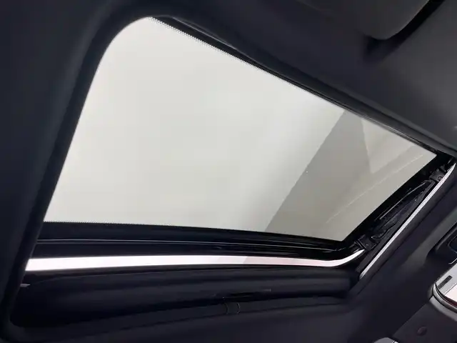 三菱 アウトランダー ＰＨＥＶ Sエディション 愛知県 2019(平31)年 5.9万km アメジストブラック/レッドM 純正ナビ　フルセグＴＶ　Ｂｌｕｅｔｏｏｔｈ　サンルーフ　全方位カメラ　ＡＣ１００Ｖ電源　前後ドラレコ　電度リアゲート　衝突軽減　追従クルコン　ＢＳＭ　コーナーセンサー　オートホールド　ＬＤＷ　USB　TVキャンセラー　　禁煙車