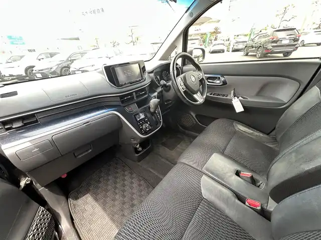 ダイハツ ムーヴ カスタム RS ハイパー 岡山県 2015(平27)年 8万km ブラックマイカメタリック ＭＲ－ＭＺ４０ナビ　/ＥＴＣ　/バックモニター　/オートライト　/オートマチックハイビーム　/ハーフレザーシート　/フルフラットシート　　/純正アルミホイール　/パワーウィンドウ　/ＡＢＳ　/横滑り防止装置　/スマートキー