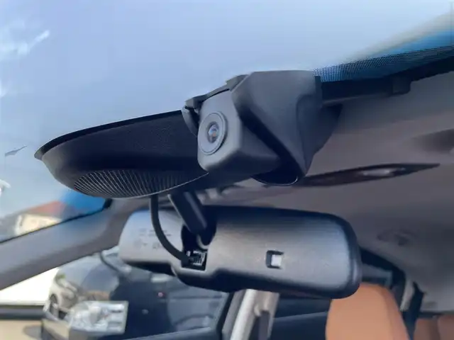 ホンダ ヴェゼル ハイブリッド Z ホンダセンシング 東京都 2020(令2)年 3万km プレミアムスパークルブラックパール 純正ナビ/バックモニター/シティブレーキアクティブシステム/路外逸脱抑制機能/アダプティブクルーズコントロール/シートヒーター/ＥＴＣ/ドライブレコーダー/ステアリングスイッチ/スマートキー