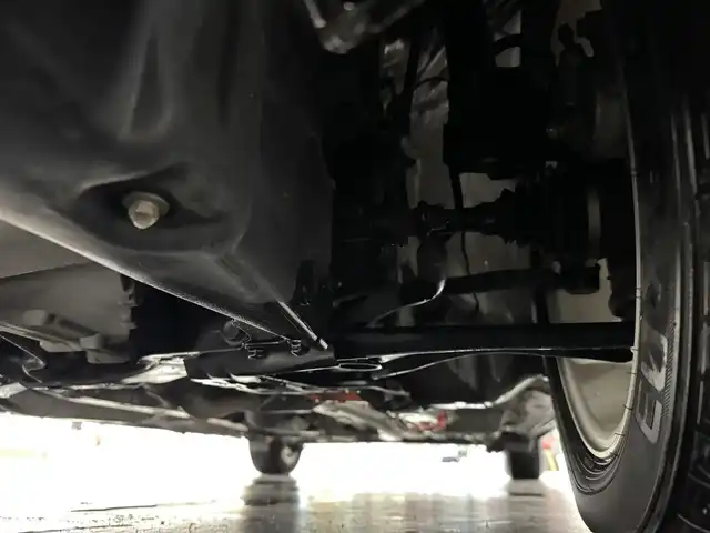 トヨタ シエンタ ハイブリッド G クエロ 三重県 2019(令1)年 5.6万km ブラックマイカ ハイブリッド/FF/インパネCVT/イクリプス 7インチナビ AVN-Z04i/（AM/FM/TV/Bluetooth/DS/CD/DVD/SD/SDREC/USB/外部入力）/ALPINE 10.1インチ 後席フリップダウンモニター RSH10XS/バックカメラ/モデリスタエアロ（フロント/サイド/リヤアンダー）/両側パワースライドドア/ドライブレコーダー 前後/ETC/Toyota Safety Sense/・プリクラッシュセーフティ［PCS］/・レーンディパーチャーアラート［LDA］/・オートハイビーム［AHB］/・インテリジェントクリアランスソナー［パーキングサポートブレーキ（PKSB）（静止物）］/・先行車発進告知機能［TMN］/装備/・ハーフレザーシート/・オートエアコン/・【OP】LEDヘッドランプ＆フロントフォグランプ/・プッシュスタート/・社外15inAW（冬タイヤ）/・取/ナビ取/後席モニター取/エアロ取/・スマートキーx2