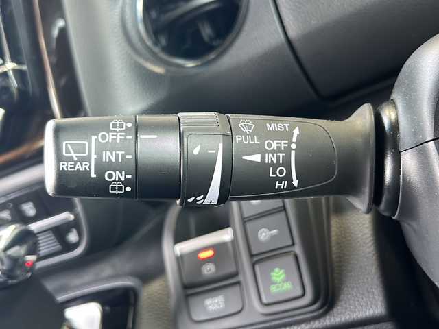 ホンダ Ｎ ＢＯＸ カスタム L ターボ コーディネートスタイル 静岡県 2022(令4)年 3.4万km プラチナホワイトパール ホンダセンシング/・衝突軽減ブレーキ/・アクティブクルーズコントロール/・レーンキープアシスト/・ロードサインアシスト/純正ナビ/・フルセグTV/・CD/DVD/MSV/ラジオ/Bluetooth/HDMI/主要装備/・ETC/・両側パワースライドドア/・レザーシート/・シートヒーター/・プッシュスタート/・スマートキー/・ブレーキホールド/・コーナーセンサー