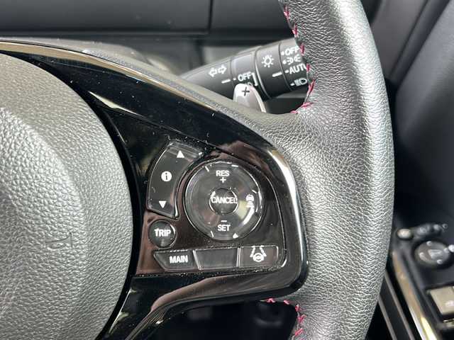 ホンダ Ｎ ＢＯＸ カスタム L ターボ コーディネートスタイル 静岡県 2022(令4)年 3.4万km プラチナホワイトパール ホンダセンシング/・衝突軽減ブレーキ/・アクティブクルーズコントロール/・レーンキープアシスト/・ロードサインアシスト/純正ナビ/・フルセグTV/・CD/DVD/MSV/ラジオ/Bluetooth/HDMI/主要装備/・ETC/・両側パワースライドドア/・レザーシート/・シートヒーター/・プッシュスタート/・スマートキー/・ブレーキホールド/・コーナーセンサー