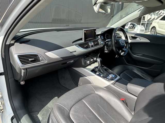 アウディ Ａ６ アバント 2．0 TFSI クワトロ 道東・釧路十勝 2016(平28)年 5.1万km グレイシアホワイトメタリック アダプティブクルーズコントロール/アクティブレーンアシスト/ブラインドスポットモニター/黒革/シートヒーター/メモリ付きパワーシート/パワーバックドア/フットトランクオープナー/純正メモリナビ/CD/DVD/BT/USB/バーチャルコックピット/バックカメラ/コーナーセンサー(前後)/純正18インチAW/純正フロアマット/キセノンヘッドライト/オートライト/リアフォグライト/ETC