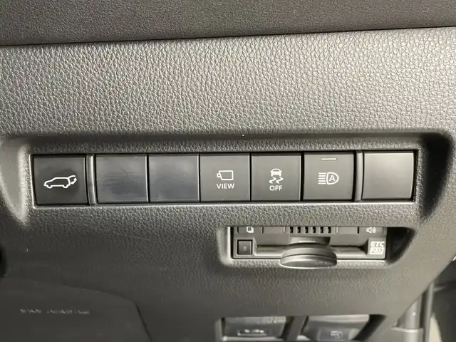 トヨタ ハリアー Z 新潟県 2021(令3)年 4.5万km プレシャスブラックパール 純正メモリナビ/（BT/FM/AM/フルセグTV)/バック/サイドカメラ/ステアリングスイッチ/パワーシート/ハーフレザーシート/電動リアゲート/JBLサウンドスピーカー/ブラインドスポットモニター/ヘッドアップディスプレイ/純正LEDオートヘッドライト/オートハイビーム/フロントフォグライト/電格ミラー/ウィンカーミラー/ドアバイザー/ETC2.0/スペアキー×1