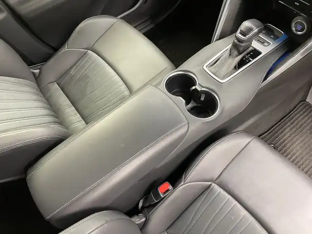 トヨタ ハリアー Z 新潟県 2021(令3)年 4.5万km プレシャスブラックパール 純正メモリナビ/（BT/FM/AM/フルセグTV)/バック/サイドカメラ/ステアリングスイッチ/パワーシート/ハーフレザーシート/電動リアゲート/JBLサウンドスピーカー/ブラインドスポットモニター/ヘッドアップディスプレイ/純正LEDオートヘッドライト/オートハイビーム/フロントフォグライト/電格ミラー/ウィンカーミラー/ドアバイザー/ETC2.0/スペアキー×1