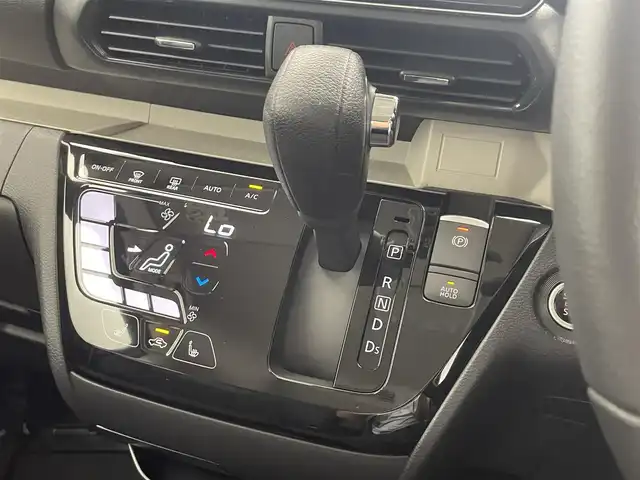 三菱 デリカミニ T プレミアム 滋賀県 2025(令7)年 0.1千km 緑Ⅱ 登録済未使用車/純正9型ディスプレイオーディオ/全方位カメラ/両側パワースライドドア/デジタルルームミラー/追従クルーズコントロール/シートヒーター/ハーフレザーシート/ステアリングヒーター/純正LEDヘッドライト/純正１５AW/前後ソナー/電子パーキング/サイドデカール