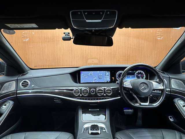 メルセデス・ベンツ Ｓ３００ ハイブリッド エクスクルーシブ 千葉県 2015(平27)年 3.5万km 紺 ＡＭＧライン　/ラグジュアリーＰＫＧ　/パノラマＳＲ　/黒革　/Ｂｕｒｍｅｓｔｅｒサウンド　/ＡＣＣ　/ＨＵＤ　/ナビ　/ＴＶ　/３６０°シートＨ　/ベンチレーション　/電動トランク　/衝突軽減Ｂ　/ＢＳＭ　/ＬＫＡ　/ドラレコ