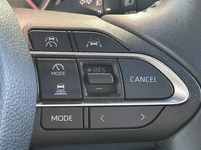 トヨタ ノア S－Z 和歌山県 2023(令5)年 2.9万km ホワイトパールクリスタルシャイン 純正コネクトナビ/フルセグTV/バックカメラ/プリクラッシュセーフティー/レーダークルーズコントロール/レーンディパーチャーアラート/クリアランスソナー/純正フロアマット/両側パワースライドドア/ビルトインETC/ユニバーサルステップ/シートヒーター/LEDヘッドライト/オートライト/オートマチックハイビーム