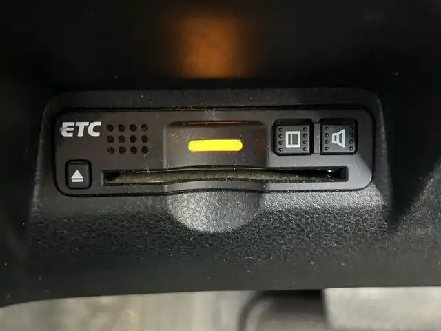 ホンダ フィット G スマートセレクション 長崎県 2012(平24)年 10.7万km アラバスターシルバーメタリック 純正HDDナビ/・AM/FM/フルセグTV/バックカメラ/ビルトインETC/ライトレベライザー/ステアリングスイッチ/前後ドライブレコーダー/フロアマット/ドアバイザー/電動格納ウィンカーミラー/保証書/取扱説明書/ナビ取扱説明書