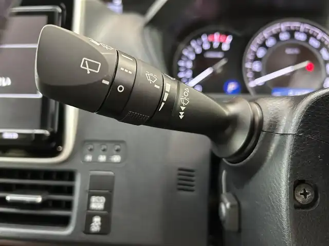 トヨタ エスクァイア Gi プレミアムパッケージ 栃木県 2018(平30)年 2.2万km ブラック トヨタセーフティセンス/モデリスタエアロ/純正9インチナビ/フルセグTV/DVD/Bluetooth/MSV/バックカメラ/ETC/両側パワースライドドア/ブラウンハーフレザーシート/シートヒーター/ステアリングリモコン/ステアリングヒーター/クルーズコントロール/LEDヘッドライト/オートハイビーム/シートバックテーブル/ロールサンシェード/スマートキー