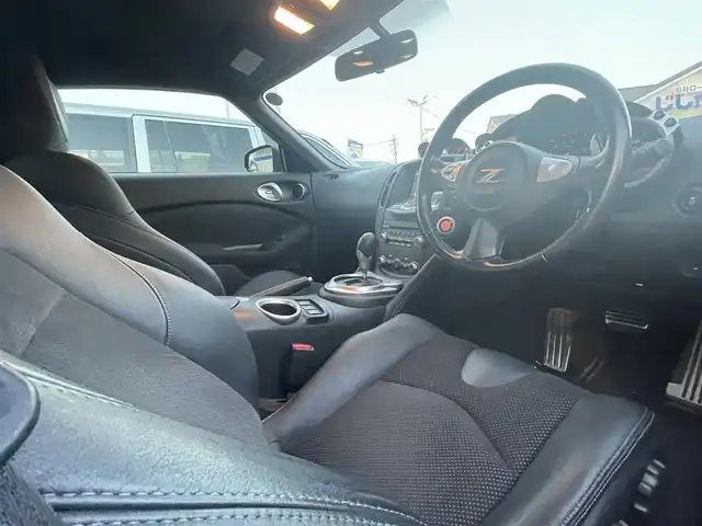 日産 フェアレディ Ｚ バージョンT 愛知県 2011(平23)年 12.5万km バイブラントレッド (株)IDOMが運営する【じしゃロン名古屋鳴海店】の自社ローン専用車両になりますこちらは現金またはオートローンご利用時の価格です。自社ローンご希望の方は別途その旨お申付け下さい/プッシュスタート/フルセグテレビ/バックカメラ/クルーズコントロール/純正ナビ/ワンオーナー/パドルシフト