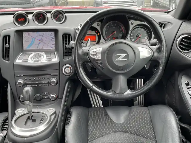 日産 フェアレディ Ｚ バージョンT 愛知県 2011(平23)年 12.5万km バイブラントレッド (株)IDOMが運営する【じしゃロン名古屋鳴海店】の自社ローン専用車両になりますこちらは現金またはオートローンご利用時の価格です。自社ローンご希望の方は別途その旨お申付け下さい/プッシュスタート/フルセグテレビ/バックカメラ/クルーズコントロール/純正ナビ/ワンオーナー/パドルシフト