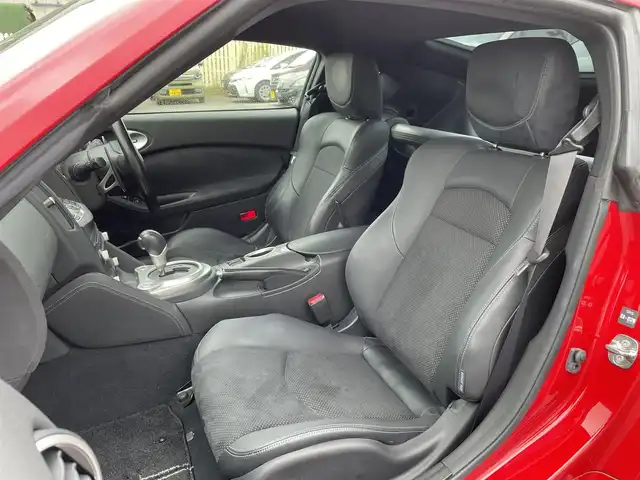 日産 フェアレディ Ｚ バージョンT 愛知県 2011(平23)年 12.5万km バイブラントレッド (株)IDOMが運営する【じしゃロン名古屋鳴海店】の自社ローン専用車両になりますこちらは現金またはオートローンご利用時の価格です。自社ローンご希望の方は別途その旨お申付け下さい/プッシュスタート/フルセグテレビ/バックカメラ/クルーズコントロール/純正ナビ/ワンオーナー/パドルシフト