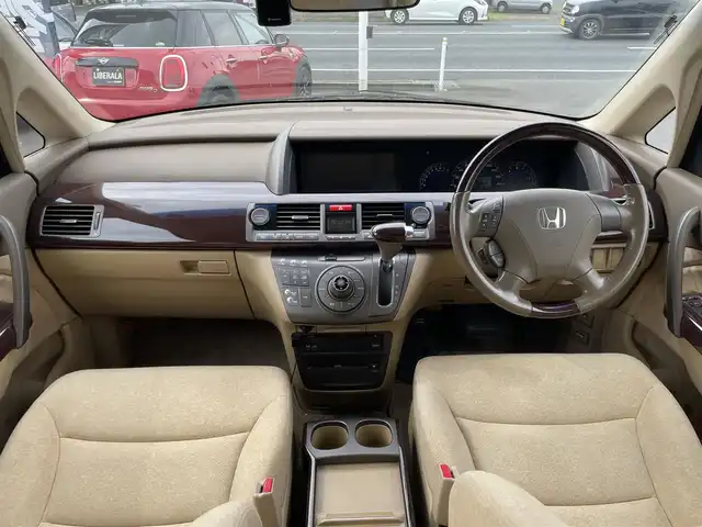 ホンダ エリシオン G プレミアム 埼玉県 2005(平17)年 10.1万km ブルーイッシュホワイトパール 両側パワースライドドア/純正フリップダウンモニター/ウッド調パネル/ウッドレザーコンビステア/社外ＥＴＣ/ダブルエアバッグ/アンチロックブレーキ