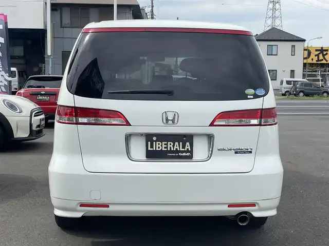 ホンダ エリシオン G プレミアム 埼玉県 2005(平17)年 10.1万km ブルーイッシュホワイトパール 両側パワースライドドア/純正フリップダウンモニター/ウッド調パネル/ウッドレザーコンビステア/社外ＥＴＣ/ダブルエアバッグ/アンチロックブレーキ