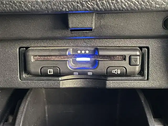 トヨタ ヴェルファイア Z Gエディション 滋賀県 2019(令1)年 8.4万km ホワイトパールクリスタルシャイン ムーンルーフ/ALPINE製メモリナビ/(フルセグTV CD DVD Bluetooth)/トヨタセーフティセンス/・プリクラッシュセーフティ/・車線逸脱警報/・レーダークルーズコントロール/・パーキングサポートブレーキ/リヤモニター/レザーシート/シートヒーター/ベンチレーション/ステアリングリモコン/ステアリングヒーター/ドライブレコーダー/ビルトインETC/電動パーキングブレーキ/プッシュスタート/スマートキー/オートブレーキホールド/両側パワースライドドア/電動格納ミラー/ウインカーミラー/シーケンシャルウインカー/LEDヘッドライト/オートマチックハイビーム