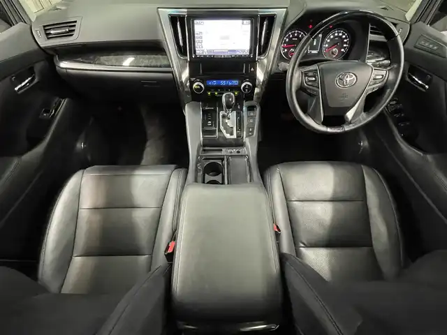 トヨタ ヴェルファイア Z Gエディション 滋賀県 2019(令1)年 8.4万km ホワイトパールクリスタルシャイン ムーンルーフ/ALPINE製9インチメモリナビ/(フルセグTV CD DVD Bluetooth)/トヨタセーフティセンス/プリクラッシュセーフティ/車線逸脱警報/レーダークルーズコントロール/パーキングサポートブレーキ/リヤモニター/レザーシート/シートヒーター/ベンチレーション/ステアリングリモコン/ステアリングヒーター/ドライブレコーダー/ビルトインETC/電動パーキングブレーキ/プッシュスタート/スマートキー/オートブレーキホールド/両側パワースライドドア/電動格納ミラー/ウインカーミラー/シーケンシャルウインカー/LEDヘッドライト/オートマチックハイビーム