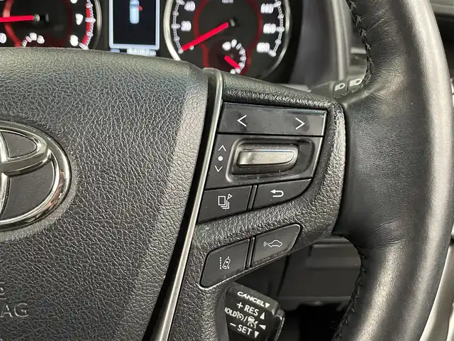 トヨタ ヴェルファイア Z Gエディション 滋賀県 2019(令1)年 8.4万km ホワイトパールクリスタルシャイン ムーンルーフ/ALPINE製9インチメモリナビ/(フルセグTV CD DVD Bluetooth)/トヨタセーフティセンス/プリクラッシュセーフティ/車線逸脱警報/レーダークルーズコントロール/パーキングサポートブレーキ/リヤモニター/レザーシート/シートヒーター/ベンチレーション/ステアリングリモコン/ステアリングヒーター/ドライブレコーダー/ビルトインETC/電動パーキングブレーキ/プッシュスタート/スマートキー/オートブレーキホールド/両側パワースライドドア/電動格納ミラー/ウインカーミラー/シーケンシャルウインカー/LEDヘッドライト/オートマチックハイビーム