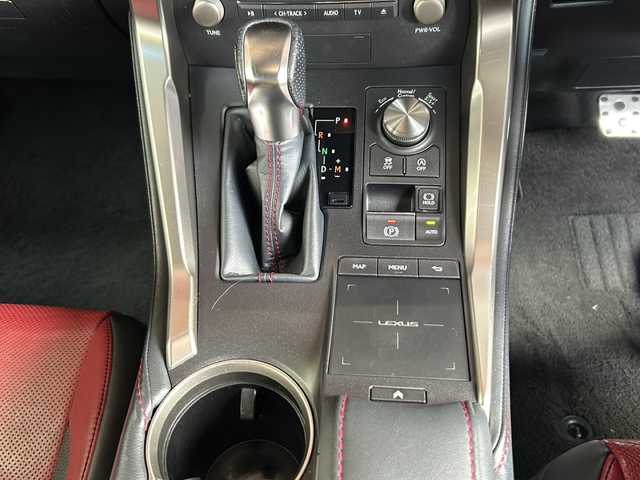 レクサス ＮＸ 300 Fスポーツ 静岡県 2017(平29)年 8.7万km グラファイトブラックガラスフレーク 純正メモリナビ/・CD/・DVD/・フルセグＴＶ/・Bluetooth/・USB/・AM/・FM/主要装備/・サンルーフ/・衝突軽減/・レーンキープ/・追従クルコン/・全方位カメラ/・BSM/・パワーバックドア/・ルーフレール/・レザーシート/・パワーシートD/N席/・シートヒーターD/N席/・エアシートD/N席/・ETC2.0/・ドラレコ/・純正フロアマット/・純正アルミホイール/・LEDヘッドライト/・オートハイビーム