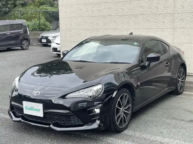 トヨタ ８６ GT 埼玉県 2017(平29)年 4.3万km クリスタルブラックシリカ /6速MT//純正メモリナビ//ワンセグTV//バックカメラ//CD&Bluetooth//クルーズコントロール//ETC//スマートキーx2//LEDヘッドライト//LEDフォグランプ//ドラレコ(SDカード欠)//W.サイド.カーテンエアバッグ//ABS//横滑り防止装置//革巻きステアリング//オートライト//リヤスポイラー//スモークフィルム//純正17インチAW//新車時保証書//取扱説明書//ナビ取説