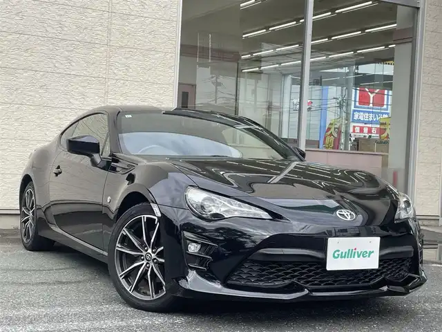 トヨタ ８６ GT 埼玉県 2017(平29)年 4.3万km クリスタルブラックシリカ /6速MT//純正メモリナビ//ワンセグTV//バックカメラ//CD&Bluetooth//クルーズコントロール//ETC//スマートキーx2//LEDヘッドライト//LEDフォグランプ//ドラレコ(SDカード欠)//W.サイド.カーテンエアバッグ//ABS//横滑り防止装置//革巻きステアリング//オートライト//リヤスポイラー//スモークフィルム//純正17インチAW//新車時保証書//取扱説明書//ナビ取説