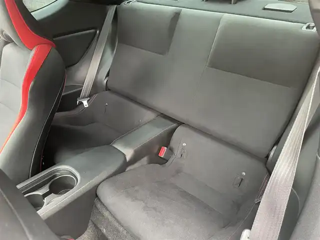 トヨタ ８６ GT 埼玉県 2017(平29)年 4.3万km クリスタルブラックシリカ /6速MT//純正メモリナビ//ワンセグTV//バックカメラ//CD&Bluetooth//クルーズコントロール//ETC//スマートキーx2//LEDヘッドライト//LEDフォグランプ//ドラレコ(SDカード欠)//W.サイド.カーテンエアバッグ//ABS//横滑り防止装置//革巻きステアリング//オートライト//リヤスポイラー//スモークフィルム//純正17インチAW//新車時保証書//取扱説明書//ナビ取説