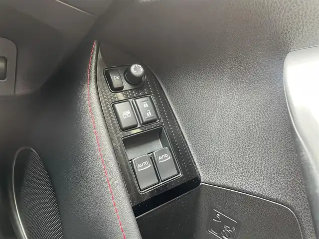 トヨタ ８６ GT 埼玉県 2017(平29)年 4.3万km クリスタルブラックシリカ /6速MT//純正メモリナビ//ワンセグTV//バックカメラ//CD&Bluetooth//クルーズコントロール//ETC//スマートキーx2//LEDヘッドライト//LEDフォグランプ//ドラレコ(SDカード欠)//W.サイド.カーテンエアバッグ//ABS//横滑り防止装置//革巻きステアリング//オートライト//リヤスポイラー//スモークフィルム//純正17インチAW//新車時保証書//取扱説明書//ナビ取説