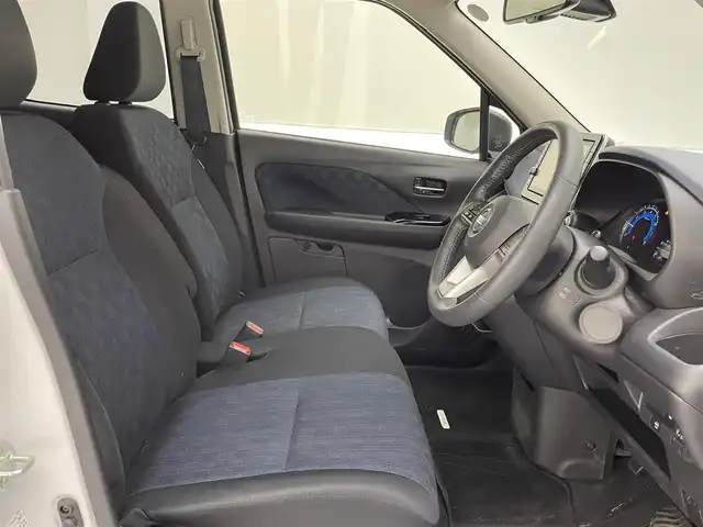 日産 デイズ ハイウェイスターX 兵庫県 2019(令1)年 1.8万km プレミアムサンシャインオレンジメタリック/シルキーホワイト ・純正SDナビ/（CD、DVD、フルセグ、Bluetooth）/・アラウンドビューモニター/・前後コーナーセンサー/・レーンキープアシスト/・LEDヘッドライト/・オートライト/・純正14インチアルミホイール/・純正フロアマット/・スマートキー/・スペアキー