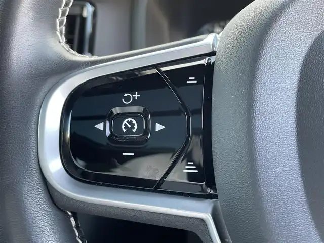 ボルボ Ｖ９０ B6 AWD Rデザイン 東京都 2020(令2)年 4.4万km 黒 ワンオーナー/Ｂ＆Ｗサウンド/純正ナビ/３６０°カメラ/レザーシート/シートヒーター/パノラマガラスルーフ/ドライブレコーダー/ETC/スマートキー