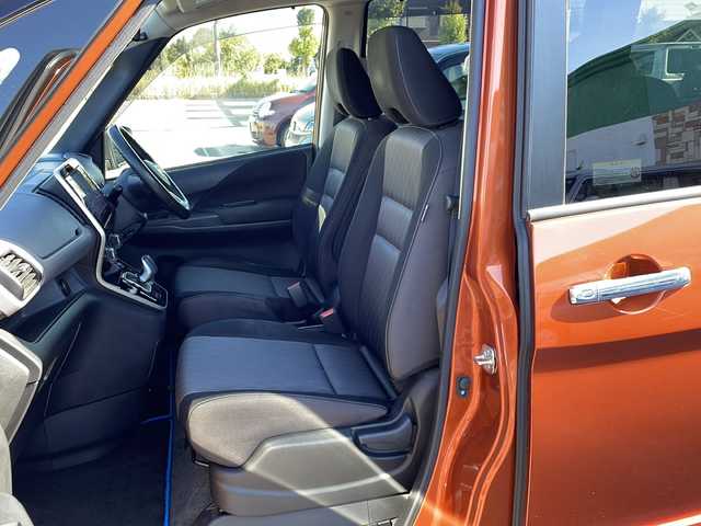 日産 セレナ e－パワー ハイウェイスター V 徳島県 2020(令2)年 4.8万km サンライズオレンジ/ダイヤモンドブラック 純正9型ナビ/（ラジオ/フルセグ/DISC/iPod/USB/BT/HDMI）/全方位カメラ/プロパイロット/オートブレーキホールド/デジタルインナーミラー/ブラインドスポットモニター/両側電動スライドドア/前後コーナーセンサー/LEDヘッドライト/追従式クルーズコントロール/ビルトインETC/純正フロアマット/ドアバイザー/フォグライト