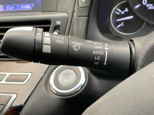 日産 フーガ 370GT FOUR 栃木県 2014(平26)年 3.7万km ブリリアントシルバー ４WD/純正メモリナビ/(CD/フルセグTV/AUX)/バックカメラ/前後コーナーセンサー/ビルトインETC/パワーシート/メモリーシート/禁煙車/オートライト/HIDヘッドライト/横滑り防止装置/フォグランプ/スマートキー/プッシュスタート/ステアリングスイッチ/革巻きステアリング/電動格納ミラー/純正１８インチアルミホイール/純正フロアマット