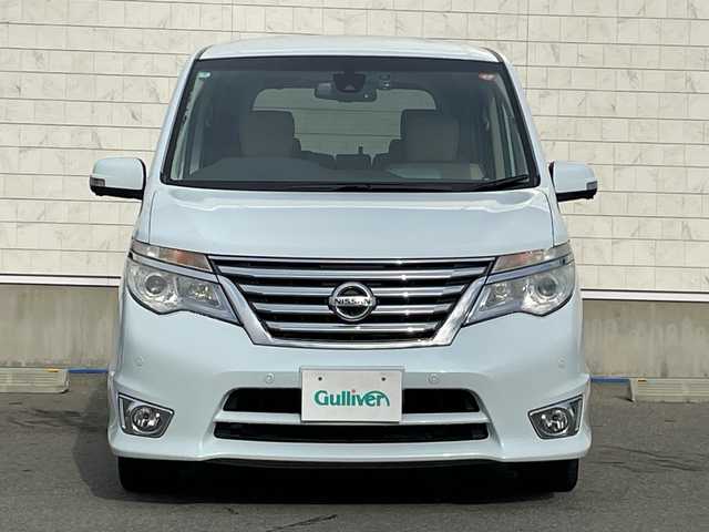 日産 セレナ HWS S HV Vセレ +SeftyⅡ 山形県 2016(平28)年 7.4万km ブルームーンホワイトP エマージェンシーブレーキ/車線逸脱警報/横滑り防止装置/社外ナビ（フルセグ/DVD/CD/BT）/全周囲カメラ/両側パワースライド/ビルトインETC/ドライブレコーダー/アイドリングストップ/クルーズコントロール/純正アルミホイール/冬タイヤ車載/白レザー調シートカバー/プッシュスタート