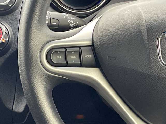 ホンダ フィット G スマートセレクション 群馬県 2012(平24)年 2.3万km アズールブルーメタリック 禁煙車　純正モニター付きCDデッキ　ステアリングスイッチ　ETC　オートライト　バックカメラ　前後ドライブレコーダー　スマートキー　電動格納ミラー　純正フロアマット　横滑り防止装置　盗難防止装置