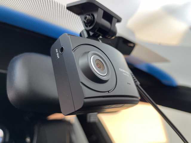 トヨタ ハリアー エレガンス 富山県 2017(平29)年 5.3万km ブラック ALPINE9型ナビ（AM/FM/BT/DVD/フルセグ）/バックカメラ/ドライブレコーダー/ETC/ハーフレザーシート/D席パワーシート/横滑り防止装置/アイドリングストップ/純正アルミホイール付夏タイヤ車載有/社外アルミホイール/純正フロアマット/オートLEDライト/フォグライト/革巻きステアリング/ステアリングスイッチ/スマートキー/スペアキー