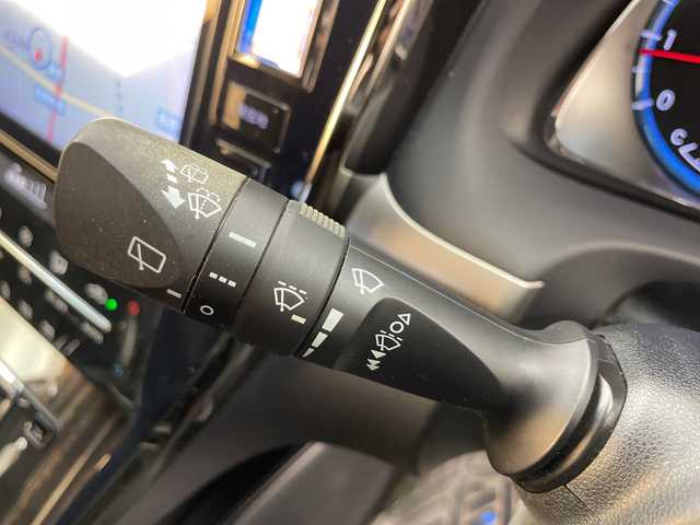 トヨタ ハリアー エレガンス 富山県 2017(平29)年 5.3万km ブラック ALPINE9型ナビ（AM/FM/BT/DVD/フルセグ）/バックカメラ/ドライブレコーダー/ETC/ハーフレザーシート/D席パワーシート/横滑り防止装置/アイドリングストップ/純正アルミホイール付夏タイヤ車載有/社外アルミホイール/純正フロアマット/オートLEDライト/フォグライト/革巻きステアリング/ステアリングスイッチ/スマートキー/スペアキー