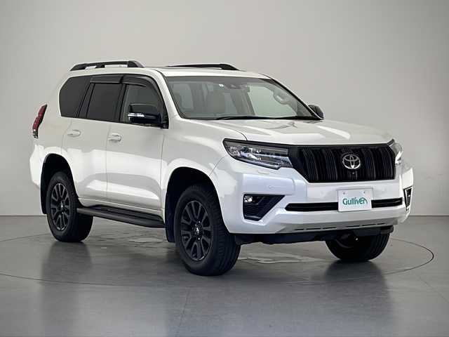 トヨタ ランドクルーザー プラド TX Lパッケージ マットブラED 長野県 2023(令5)年 2.9万km ホワイトパールクリスタルシャイン 純正メモリナビ/Bluetooth/フルセグTV/USB/サンルーフ/パワーシート/シートヒーター/エアシート/クルーズコントロール/全方位カメラ/ビルトインETC2.0/ルーフレール/ドライブレコーダー/純正18インチAW装着/純正フロアマット/ドアバイザー/ステアリングスイッチ/衝突被害軽減システム/横滑り防止装置/先行車発進告知/前後コーナーセンサー/オートライト/オートハイビーム/ヘッドライトウォッシャー/オートライト/フロントフォグ/LEDヘッドライト/スマートキー/スペアキー1本