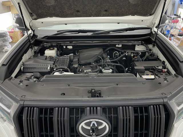 トヨタ ランドクルーザー プラド TX Lパッケージ マットブラED 長野県 2023(令5)年 2.9万km ホワイトパールクリスタルシャイン 純正メモリナビ/Bluetooth/フルセグTV/USB/サンルーフ/パワーシート/シートヒーター/エアシート/クルーズコントロール/全方位カメラ/ビルトインETC2.0/ルーフレール/ドライブレコーダー/純正18インチAW装着/純正フロアマット/ドアバイザー/ステアリングスイッチ/衝突被害軽減システム/横滑り防止装置/先行車発進告知/前後コーナーセンサー/オートライト/オートハイビーム/ヘッドライトウォッシャー/オートライト/フロントフォグ/LEDヘッドライト/スマートキー/スペアキー1本