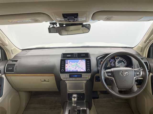 トヨタ ランドクルーザー プラド TX Lパッケージ マットブラED 茨城県 2023(令5)年 2.9万km ホワイトパールクリスタルシャイン 純正メモリナビ/Bluetooth/フルセグTV/USB/サンルーフ/パワーシート/シートヒーター/エアシート/クルーズコントロール/全方位カメラ/ビルトインETC2.0/ルーフレール/ドライブレコーダー/純正18インチAW装着/純正フロアマット/ドアバイザー/ステアリングスイッチ/衝突被害軽減システム/横滑り防止装置/先行車発進告知/前後コーナーセンサー/オートライト/オートハイビーム/ヘッドライトウォッシャー/オートライト/フロントフォグ/LEDヘッドライト/スマートキー/スペアキー1本