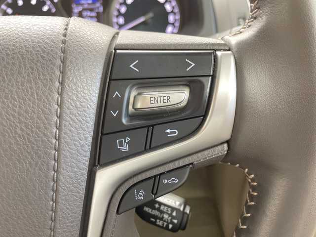 トヨタ ランドクルーザー プラド TX Lパッケージ マットブラED 茨城県 2023(令5)年 2.9万km ホワイトパールクリスタルシャイン 純正メモリナビ/Bluetooth/フルセグTV/USB/サンルーフ/パワーシート/シートヒーター/エアシート/クルーズコントロール/全方位カメラ/ビルトインETC2.0/ルーフレール/ドライブレコーダー/純正18インチAW装着/純正フロアマット/ドアバイザー/ステアリングスイッチ/衝突被害軽減システム/横滑り防止装置/先行車発進告知/前後コーナーセンサー/オートライト/オートハイビーム/ヘッドライトウォッシャー/オートライト/フロントフォグ/LEDヘッドライト/スマートキー/スペアキー1本
