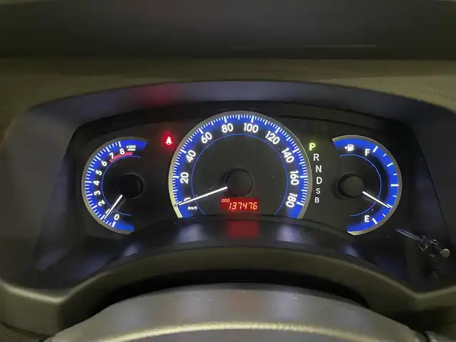 トヨタ アイシス プラタナ Vセレクション 道央・札幌 2014(平26)年 13.8万km ボルドーマイカメタリック 4WD/ワンオーナー/両側パワースライドドア /純正メモリナビ/・ワンセグTV/CD/BT/AM/FM/バックカメラ/純正エンジンスターター/社外ドライブレコーダー/社外レーダー/横滑り防止装置/プッシュスタート/スマートキー/スペアキー/3列シート/純正フロアマット/純正ドアバイザー/ウインカーミラー/ステアリングリモコン/オートライト/フォグライト/ビルトインETC/純正15インチAW/社外AW付冬タイヤ積込/・195/65R15 ’20製 4mm/新車時保証書/取扱説明書