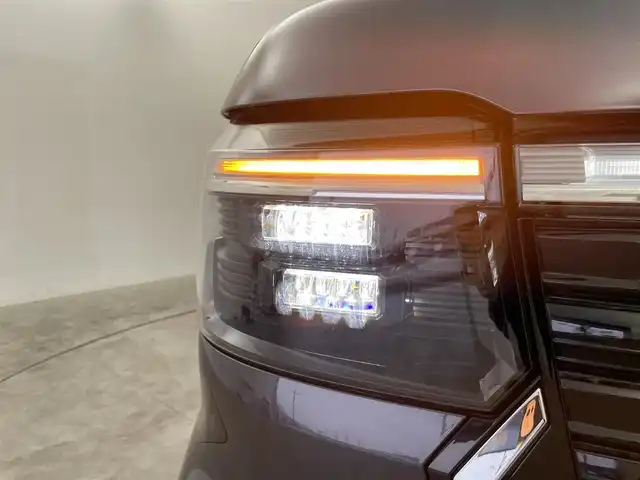 ホンダ Ｎ ＢＯＸ カスタム 群馬県 2023(令5)年 0.7万km メテオロイドグレーメタリック 純正９インチナビ　バックカメラ　アダプティブクルーズコントロール　片側パワースライドドア　ＬＥＤ　ＡＨＢ　シートヒーター　純正１４インチＡＷ　ステアリングリモコン　ＥＴＣ　スマートキー　禁煙車