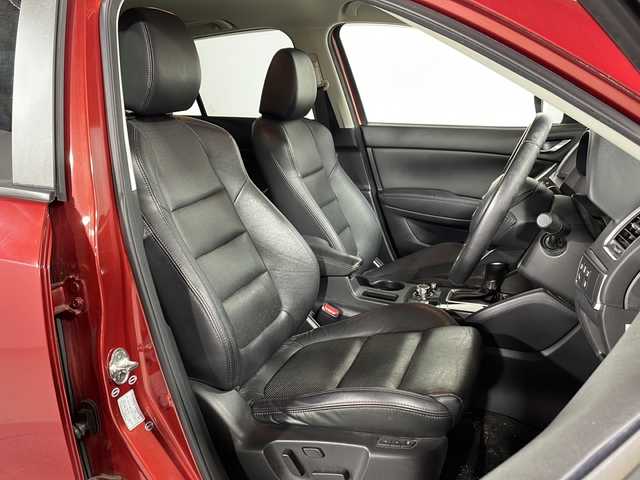 マツダ ＣＸ－５ XD Lパッケージ 広島県 2016(平28)年 5.8万km ソウルレッドプレミアムメタリック BOSEサウンドシステム/純正メーカーナビ/CD/DVD/BT/フルセグ/衝突被害軽減ブレーキ/横滑り防止装置/レーダークルーズコントロール/レーンキープアシスト/リヤパーキングセンサー/バックカメラ/ETC/アイドリングストップ/自動防眩ミラー/前席パワーシート/前席シートヒーター/レザーシート/ステアリングリモコン/MTモード付AT/電動パーキング/プッシュスタート/スマートキー/LEDヘッドライト/オートライト/フォグランプ/電動格納ミラー/純正フロアマット