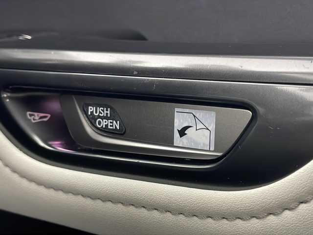 レクサス ＮＸ 350h Fスポーツ 三重県 2021(令3)年 4.8万km ホワイトノーヴァガラスフレーク 禁煙車/純正ナビ(CD/DVD/BT/フルセグTV/Miracast)　/パノラマルーフ　/パワーバックドア/レーダークルーズコントロール　/全方位モニター　/レーンキーピングアシスト/プリクラッシュブレーキ/オートハイビーム　/オートライト/LEDライト/前後コーナーセンサー　/パワーシート　/シートヒーター　/エアシート/レザーシート/シートメモリー/ＥＴＣ２．０/デジタルインナーミラー/プッシュスタート/スマートキー/純正アルミホイール/サイドバイザー/前後ドライブレコーダー/純正フロアマット