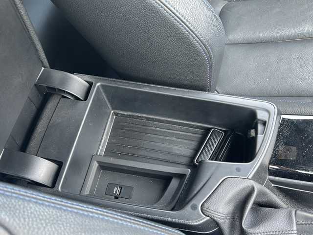 ＢＭＷ １１８ｄ Mスポーツ エディションシャドー 岐阜県 2018(平30)年 3.8万km 青 /純正HDDナビ//（BT/FM/AM/USB）//バックカメラ//前方ドライブレコーダー//レーダークルーズコントロール//パーキングアシスト//コーナーセンサー//レーンアシスト//純正LEDヘッドライト//純正18インチアルミホイール//前席パワーシート//本革シート//シートヒーター//スペアキー×1//プッシュスタート＆スマートキー