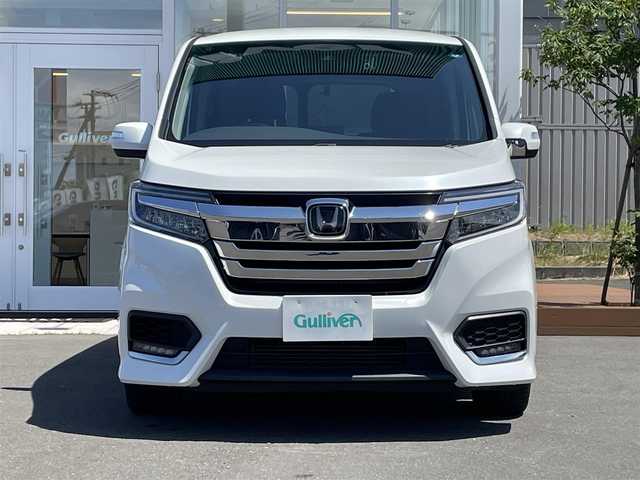 ホンダ ステップワゴン スパーダ ホンダセンシング 道央・札幌 2017(平29)年 8.9万km プラチナホワイトパール ・４WD/・Gathers SDナビ・CD・DVD・SD・Bluetooth/・フルセグTV/・バックカメラ/・衝突軽減ブレーキ/・レーンキープアシスト/・レーダークルーズ/・両側パワースライドドア/・後席モニター/・純正エンジンスターター/・ビルトインETC/・前後ドライブレコーダー/・パドルシフト/・LEDヘッドライト/・フォグランプ/・寒冷地仕様/・横滑り防止/・ウインカーミラー/・スマートキー/・純正１６インチアルミホイール/・純正フロアマット/・取扱説明書/・スペアキー
