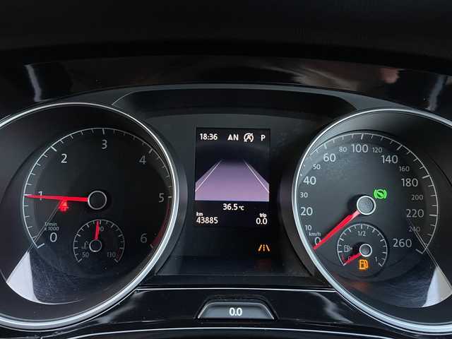 フォルクスワーゲン ゴルフ トゥーラン TDI ハイライン 三重県 2020(令2)年 4.4万km ディープブラックパールエフェクト ディスカバープロ/ACC/衝突軽減B/レーンチェンジアシスト/レーンキープアシスト/純正ナビ/バックカメラ/フルセグTV/AppleCarPlay/AndroidAuto/電動リアゲート/純正187インチアルミ/アンビエントライト/ETC車載器/LEDライト/7人乗り/ルーフレール/リアシェード