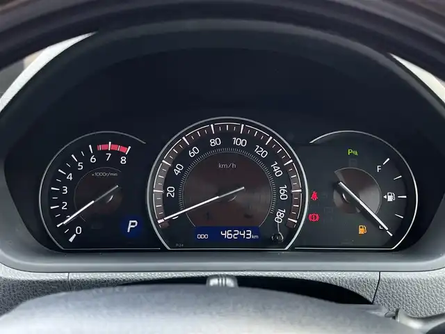 トヨタ エスクァイア Gi プレミアムパッケージ ブラックテーラード 奈良県 2020(令2)年 4.7万km ホワイトパールクリスタルシャイン 純正９インチナビ　/フルセグＴＶ　/BT/CD/DVD/SD/フリップダウンモニター　/両側パワースライドドア　/バックカメラ　/ＴＲＤフルエアロ/クルーズコントロール　/ハーフレザーシート　/シートヒーター　/衝突被害軽減システム　/スマートキー/ステアリングヒーター/ビルトインETC/純正15インチアルミホイール/フロアマット/前後コーナーセンサー/レーンキープアシスト
