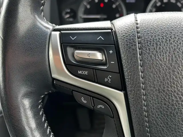 トヨタ ランドクルーザー AX Gセレクション 福島県 2018(平30)年 5.3万km パール モデリスタエアロ/4WD/純正ナビ/レザーシート/パワーシート/シートヒーター/LEDオートライト/オートハイビーム/フォグランプ/プリクラッシュ/レーダークルーズコントロール/レーンキープ/前後ドライブレコーダー