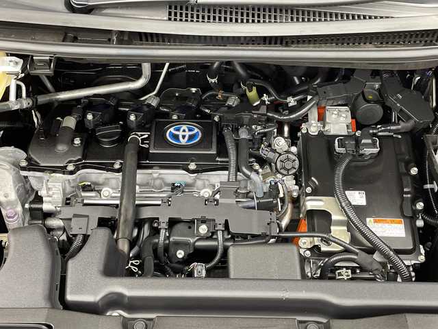 トヨタ ヴォクシー ハイブリッド S－Z 新潟県 2022(令4)年 1.6万km アティチュードブラックマイカ トヨタセーフティセンス/フリップダウンモニター/快適利便パッケージHigh/純正10.5インチナビ/　CD/DVD/BT/フルセグ/パノラミックビューカメラ/アダプティブレーダークルーズ（渋滞支援）/ブラインドスポットモニター/両側パワースライドドア/パワーバックドア/レーダークルーズコントロール/三眼LEDオートライト/ハーフレザーシート/1、2列目シートヒーター/純正17インチアルミホイール/ステアリングリモコン/ブラインドスポットモニター/オットマン/nanoeX/デジタルインナーミラー/ステアリングヒーター/スマートキー/ビルトインETC2.0